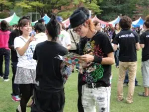 Un lecteur de manhwa 